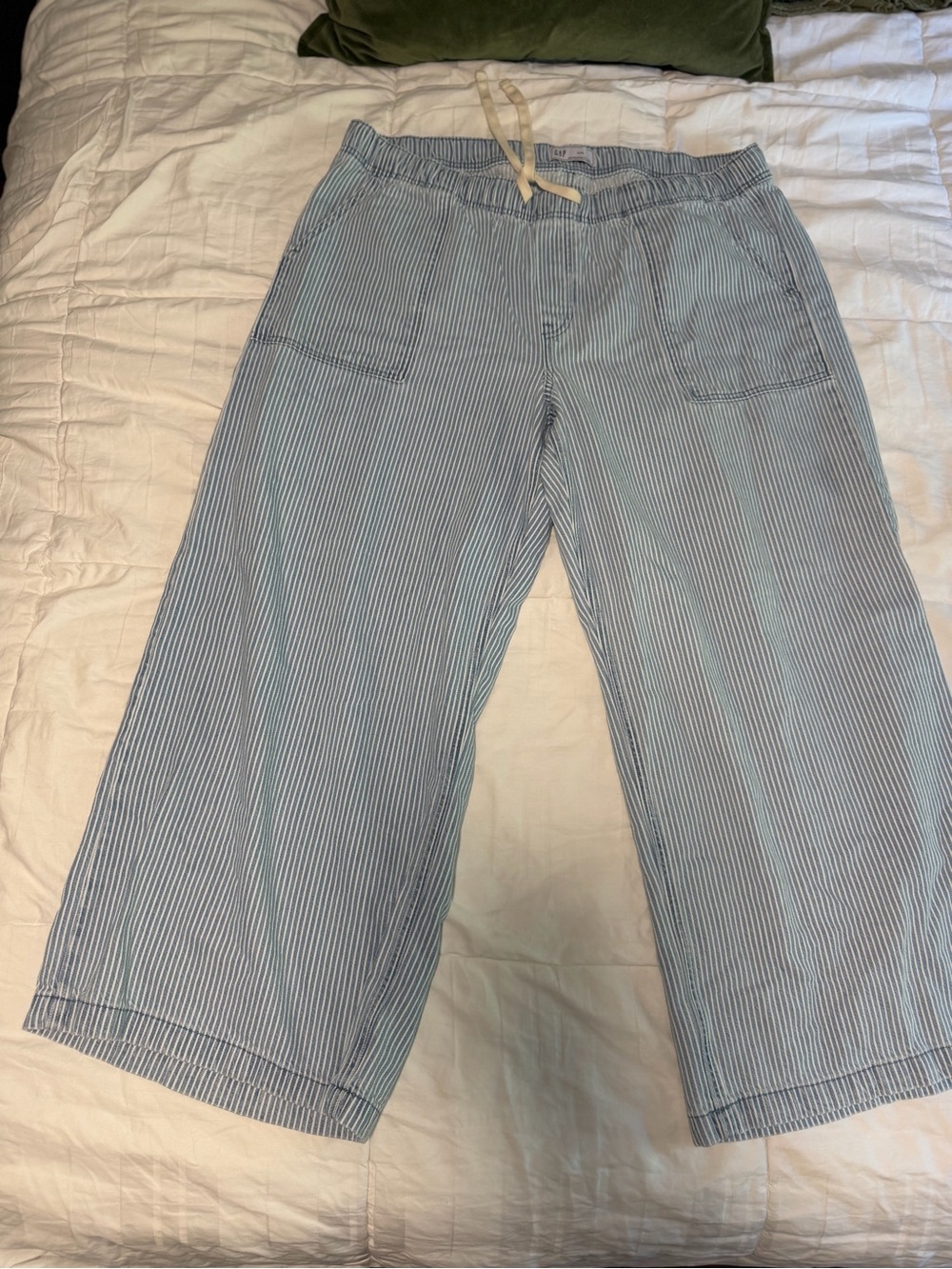 GAP Drawstring Jeans - Picture 2 of 6